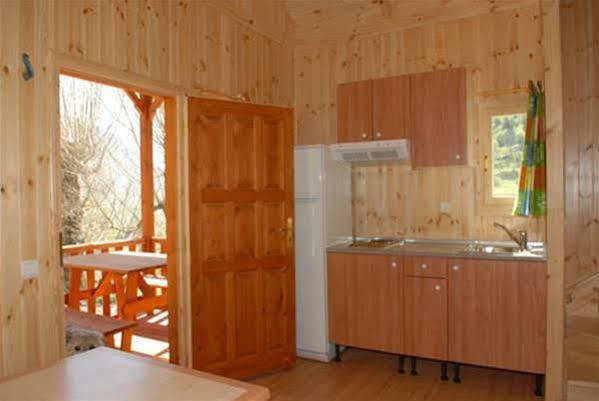 Camping La Torre Espot Exterior photo