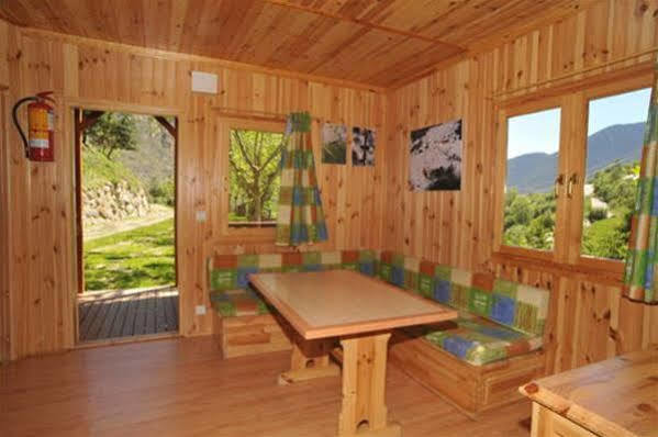 Camping La Torre Espot Exterior photo